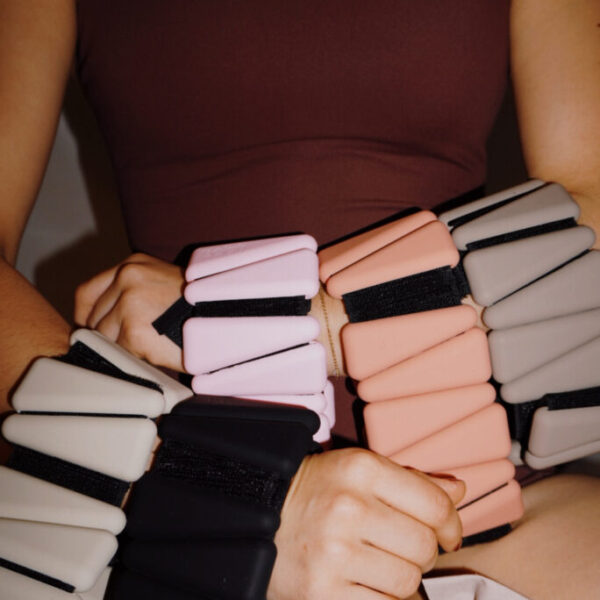 {"tiktok_developers_3p_anchor_params":"{"client_key":"aw889s25wozf8s7e","capability_name":"retouch_edit_tool","picture_template_id":"","source_type":"vicut"}","data":{},"editType":"image_edit","exportType":"image_export","source_type":"vicut","pictureId":"CCB9A752-4570-4D5E-B057-BB8BF05DC47E"}